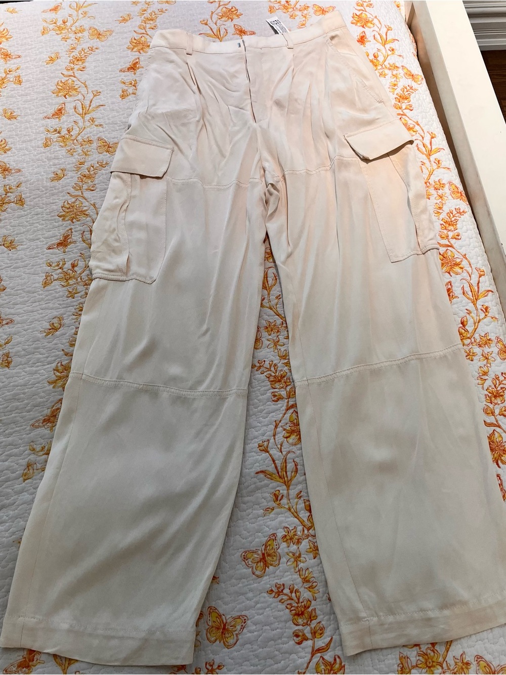 Zara Cream Cargo Wide-Leg Flowy Pants